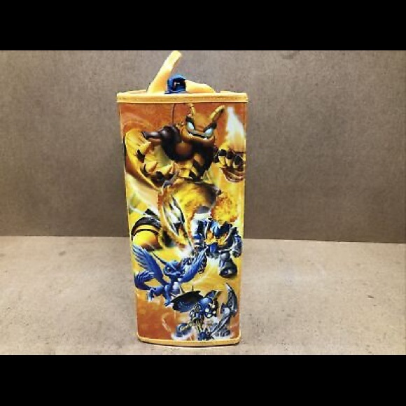 Skylanders Giants Large Carry Case Holder Travel Bag Video Game Tote/ Dividers - Picture 2 of 11